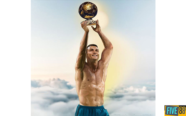 Ảnh chế Ronaldo nâng quả bóng vàng trên mây